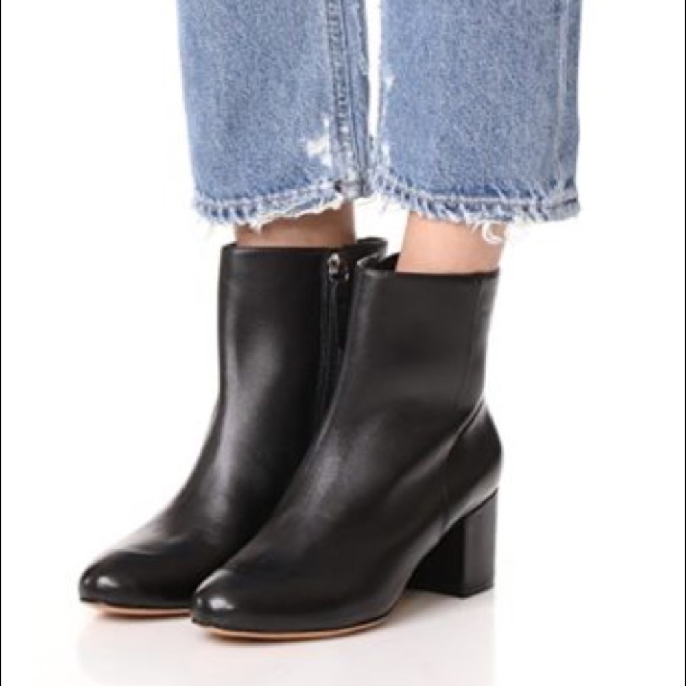 SCHUTZ BOOTIES